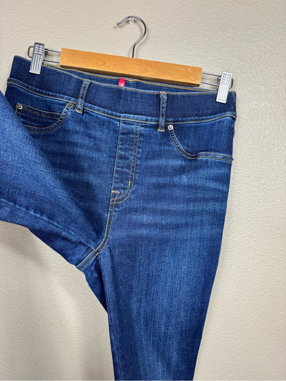 Spanx Flare Pull on Denim Jean Midnight Shade size small EUC A - Picture 5 of 13